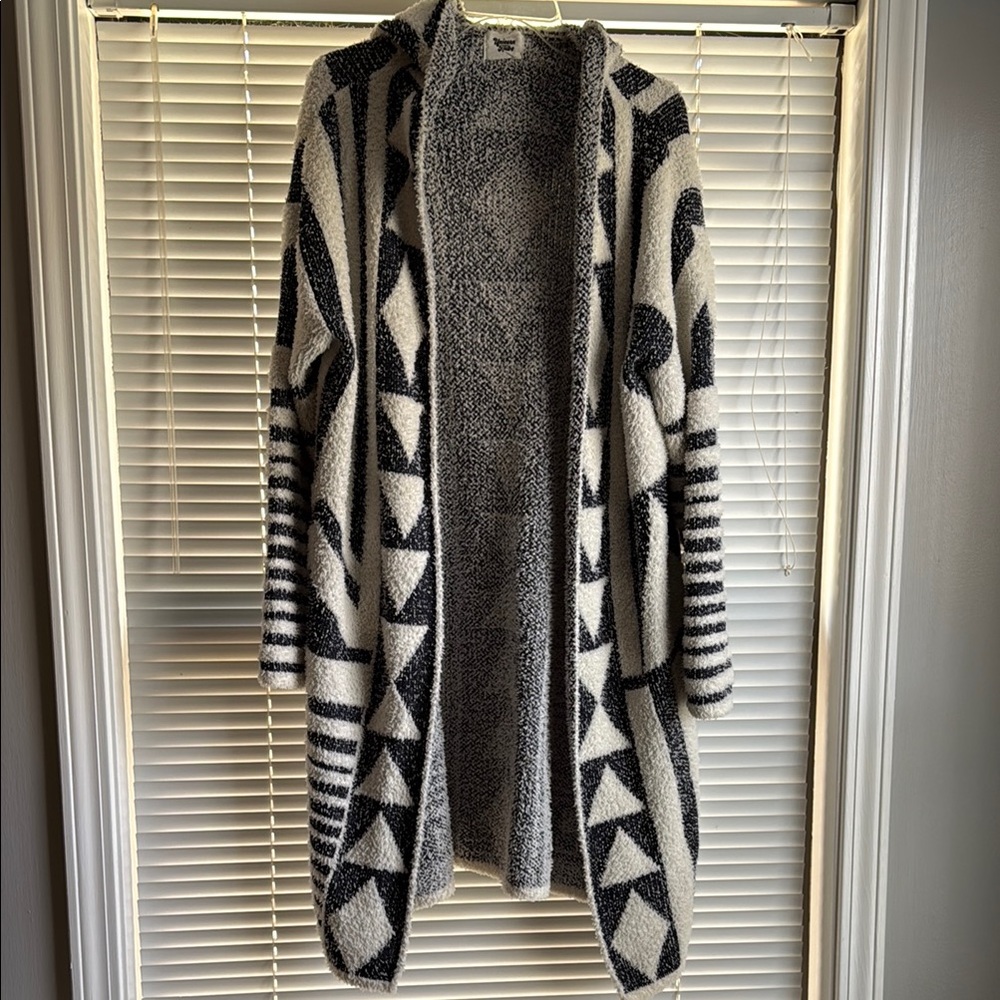 Softest, Coziest Navy & Off White Geometric Long Hooded Cardigan